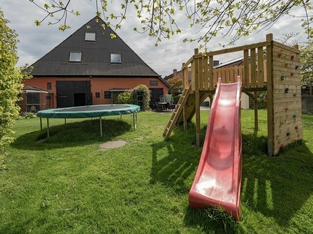 Ferienwohnung in Fehmarn OT Petersdorf - Gästehaus Nielson, Terrassenwohnung Sommerwind mit Garten - Bild 13