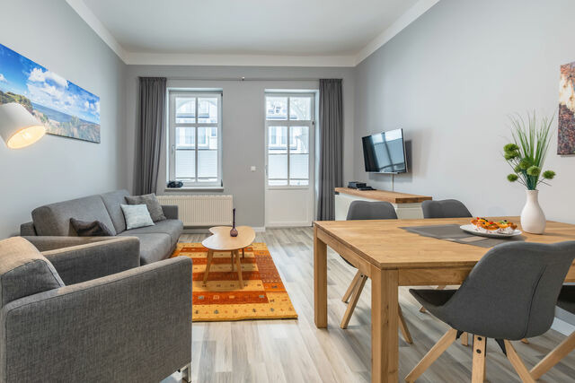Ferienwohnung in Binz - Villa Iduna / Ferienwohnung No. 5 - 1. OG mit Balkon nach Osten - Bild 3