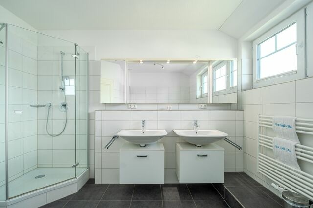 Ferienhaus in Lobbe - Ferienhaus "Stella Olivia" - Bild 13